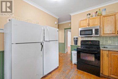 392 ALFRED STREET, Kingston (East Of Sir John A. Blvd) Ontario