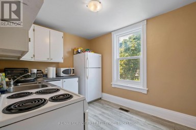 392 ALFRED STREET, Kingston (East Of Sir John A. Blvd) Ontario