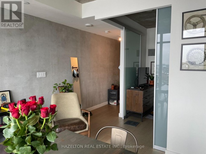 1404 - 111 BATHURST STREET, Toronto (Waterfront Communities), Ontario, M5V2R1