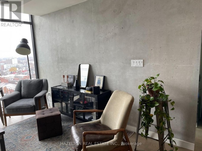 1404 - 111 BATHURST STREET, Toronto (Waterfront Communities), Ontario, M5V2R1