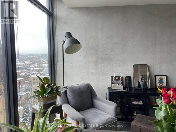 1404 - 111 BATHURST STREET, Toronto (Waterfront Communities), Ontario, M5V2R1