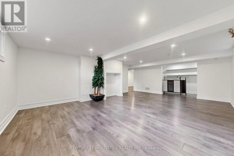 161 HEATHER COURT, Oshawa (Eastdale), Ontario, L1G6M2