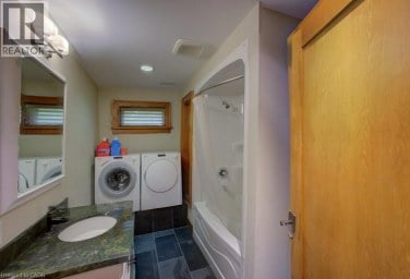 8429 POPLAR Sideroad Clearview Ontario photo 40