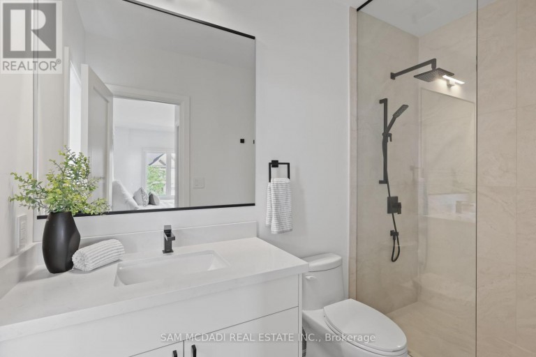 2354 EIGHTH LINE, Oakville (WC Wedgewood Creek), Ontario, L6H7E6