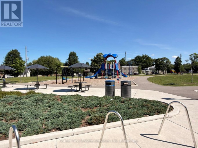 777 CHINOOK PATH, Oshawa (Donevan), Ontario, L1H0A7