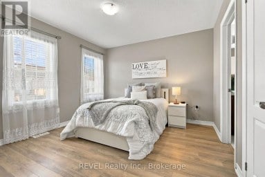 1901 DON WHITE COURT Oshawa (Taunton) Ontario photo 17