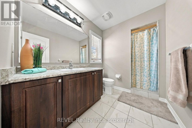 1901 DON WHITE COURT, Oshawa (Taunton), Ontario, L1H8L7