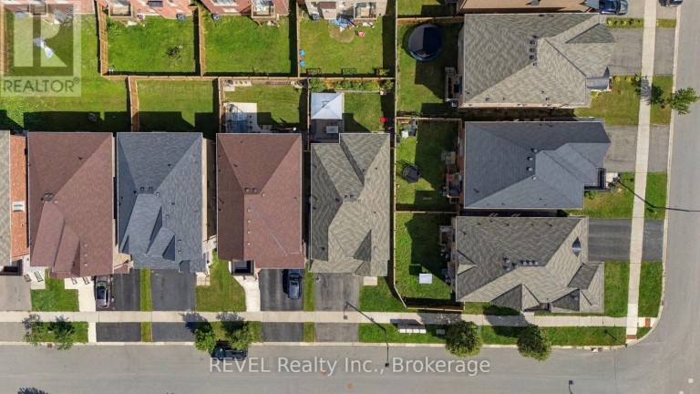 1901 DON WHITE COURT, Oshawa (Taunton), Ontario, L1H8L7