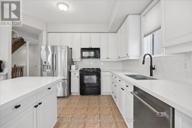 82 DARIUS HARNS DRIVE Whitby (Brooklin) Ontario photo 13