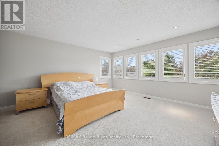 82 DARIUS HARNS DRIVE, Whitby (Brooklin), Ontario, L1M2G2
