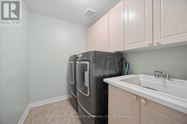 82 DARIUS HARNS DRIVE Whitby (Brooklin) Ontario photo 37