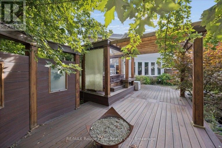 82 DARIUS HARNS DRIVE, Whitby (Brooklin), Ontario, L1M2G2