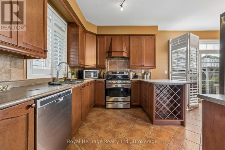 52 MCCORKELL STREET, Clarington (Bowmanville), Ontario, L1C0B7