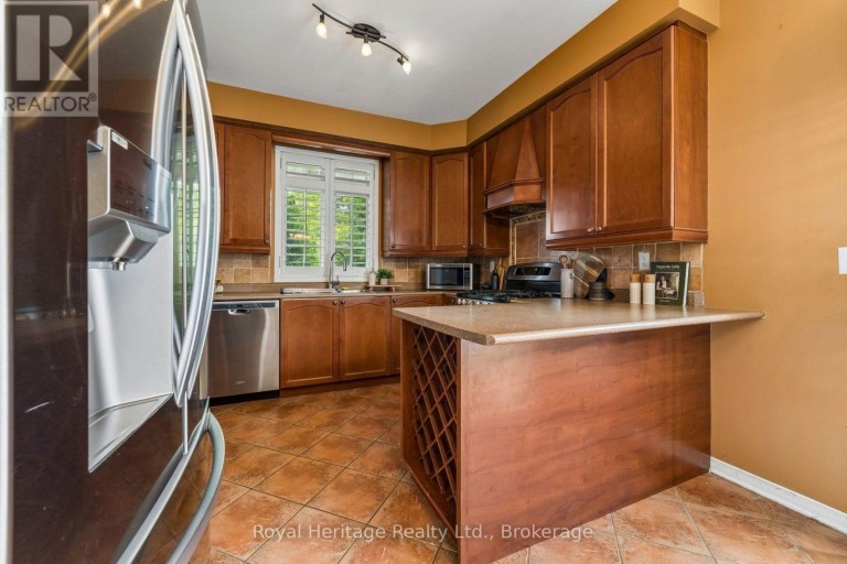 52 MCCORKELL STREET, Clarington (Bowmanville), Ontario, L1C0B7