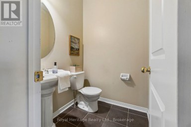 52 MCCORKELL STREET Clarington (Bowmanville) Ontario photo 21