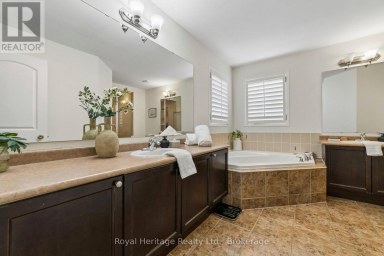 52 MCCORKELL STREET Clarington (Bowmanville) Ontario photo 29