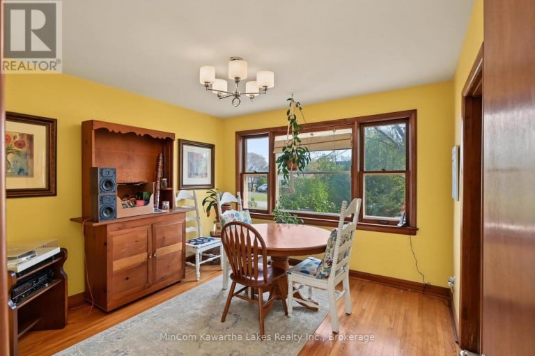 71 GREENHILL DRIVE, Peterborough (Otonabee Ward 1), Ontario, K9J6E2