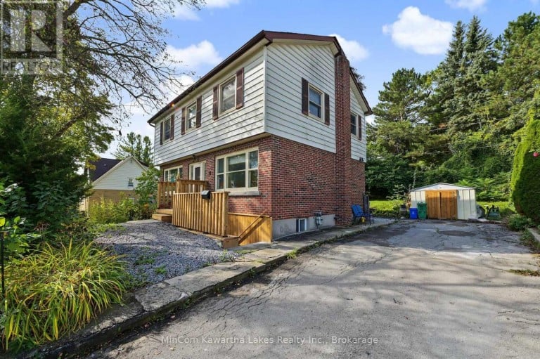 71 GREENHILL DRIVE, Peterborough (Otonabee Ward 1), Ontario, K9J6E2