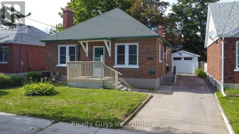 590 MCCANNAN AVENUE, Peterborough (Town Ward 3), Ontario, K9J4J6