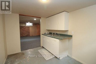 590 MCCANNAN AVENUE Peterborough (Town Ward 3) Ontario photo 29