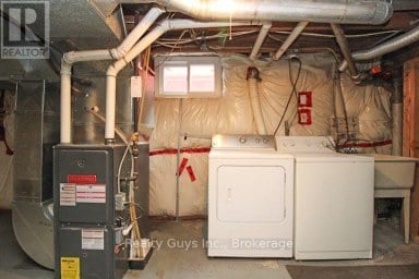 590 MCCANNAN AVENUE Peterborough (Town Ward 3) Ontario photo 32