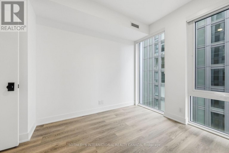 E2501 - 30 MUTUAL STREET, Toronto (Church-Yonge Corridor), Ontario, M5B2A7