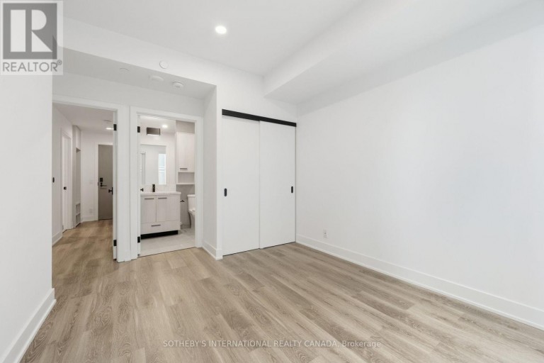E2501 - 30 MUTUAL STREET, Toronto (Church-Yonge Corridor), Ontario, M5B2A7