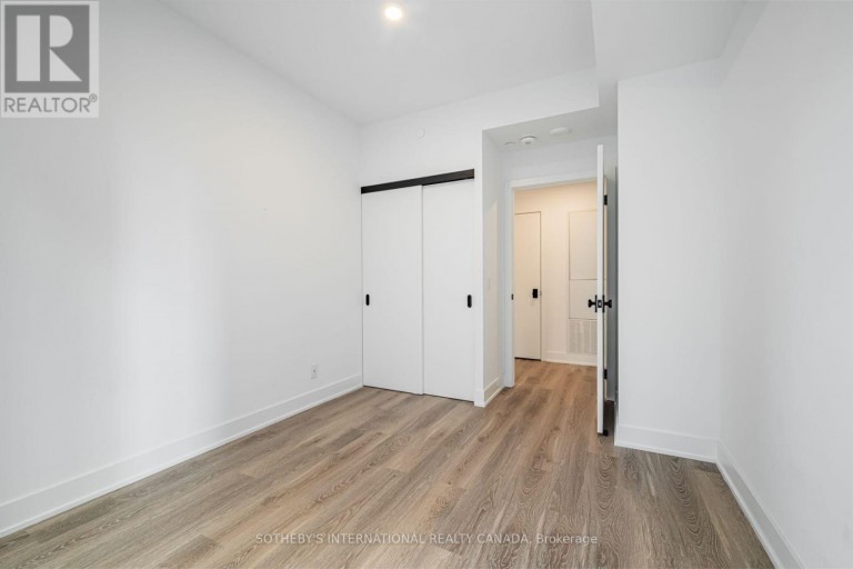 E2501 - 30 MUTUAL STREET, Toronto (Church-Yonge Corridor), Ontario, M5B2A7