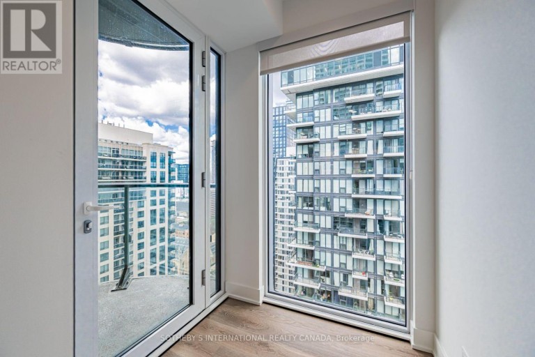 E2501 - 30 MUTUAL STREET, Toronto (Church-Yonge Corridor), Ontario, M5B2A7