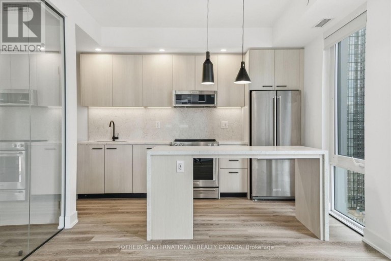 E2501 - 30 MUTUAL STREET, Toronto (Church-Yonge Corridor), Ontario, M5B2A7