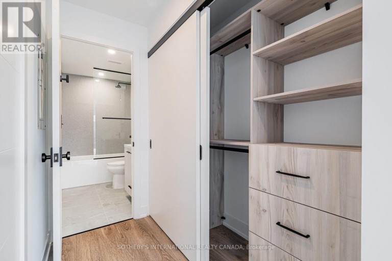 E0707 - 30 MUTUAL STREET, Toronto (Church-Yonge Corridor), Ontario, M5B2A7