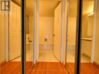 212 - 1121 STEELES AVENUE W Toronto (Westminster-Branson) Ontario photo 14