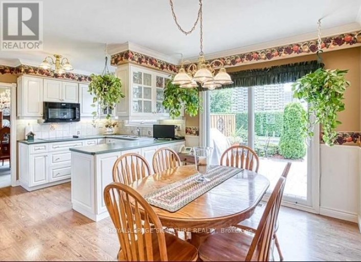 MAIN - 1040 RUNNINGBROOK DRIVE, Mississauga (Applewood), Ontario, L4Y2T2