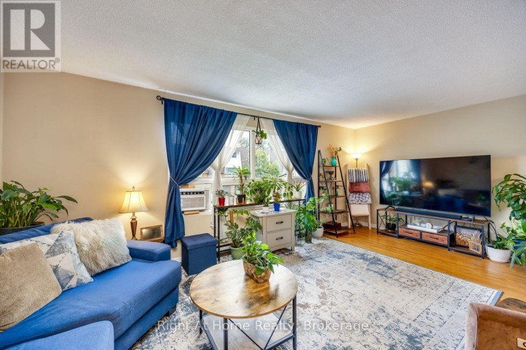 10 NEWING COURT, Ajax (South East), Ontario, L1S2T6