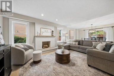 1 GOWAN DRIVE Whitby (Lynde Creek) Ontario photo 13