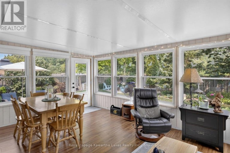 18 MADILL CRESCENT, Kawartha Lakes (Lindsay), Ontario, K9V5W8