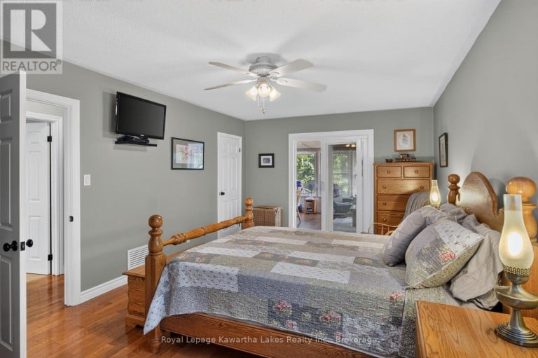 18 MADILL CRESCENT, Kawartha Lakes (Lindsay), Ontario, K9V5W8