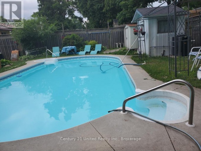 2085 SPRINGWOOD ROAD, Peterborough (Monaghan Ward 2), Ontario, K9K1N7