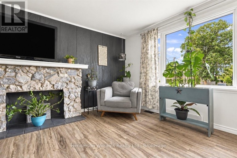 366 CANNIFTON ROAD N, Belleville (Thurlow Ward), Ontario, K0K1K0