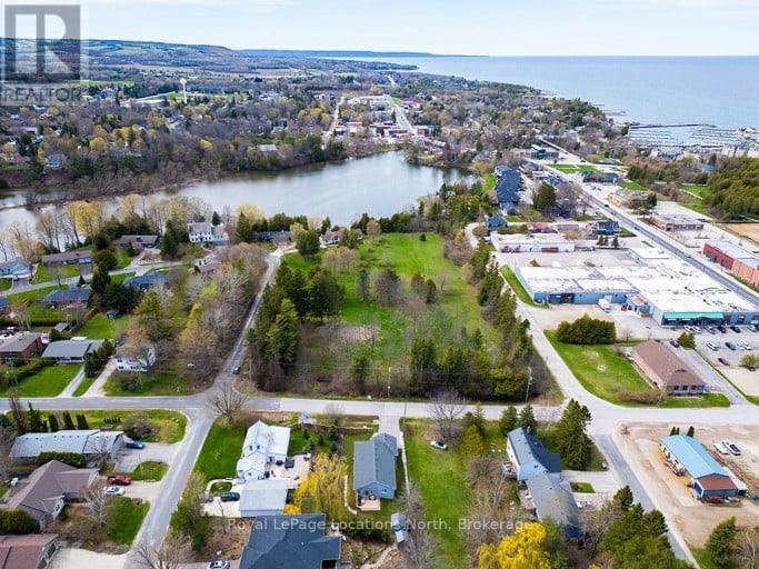 17 ELGIN STREET S, Blue Mountains, Ontario, N0H2P0