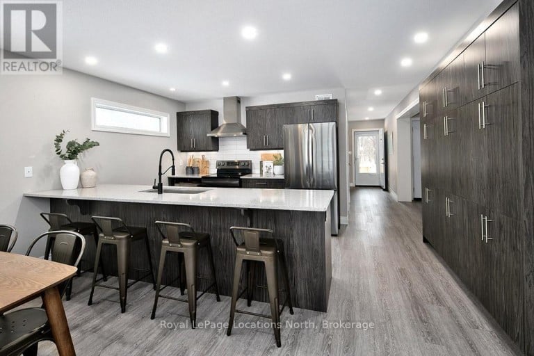 17 ELGIN STREET S, Blue Mountains, Ontario, N0H2P0