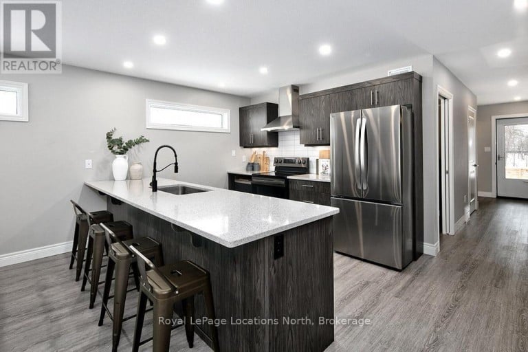 17 ELGIN STREET S, Blue Mountains, Ontario, N0H2P0