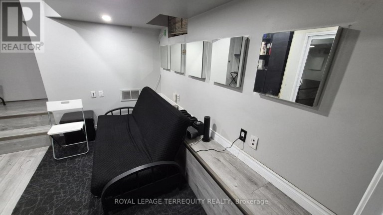 LOWER - 293 EGLINTON AVENUE E, Toronto (Mount Pleasant East), Ontario, M4P1L3