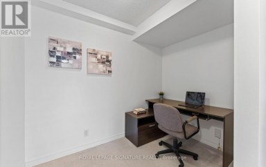 1411 - 212 EGLINTON AVENUE E Toronto (Mount Pleasant West) Ontario photo 12