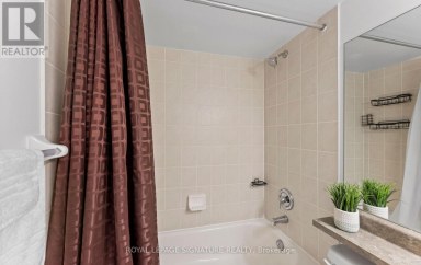 1411 - 212 EGLINTON AVENUE E Toronto (Mount Pleasant West) Ontario photo 18