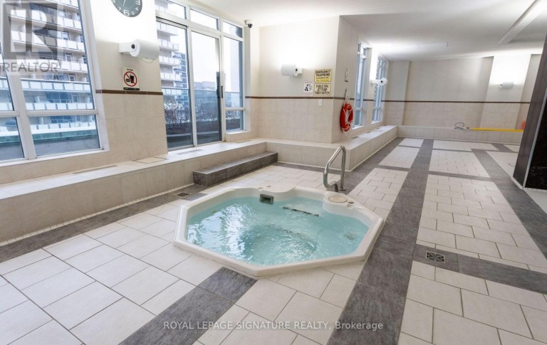 1411 - 212 EGLINTON AVENUE E, Toronto (Mount Pleasant West), Ontario, M4P0A3
