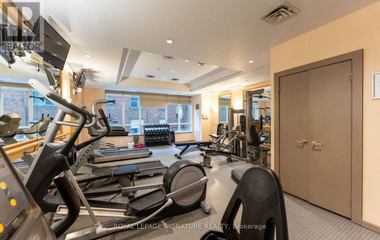 1411 - 212 EGLINTON AVENUE E, Toronto (Mount Pleasant West), Ontario, M4P0A3
