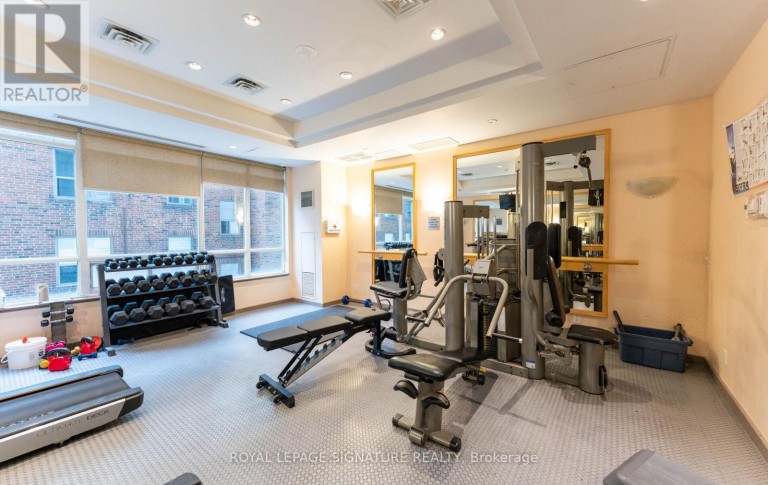 1411 - 212 EGLINTON AVENUE E, Toronto (Mount Pleasant West), Ontario, M4P0A3