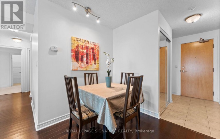 1411 - 212 EGLINTON AVENUE E, Toronto (Mount Pleasant West), Ontario, M4P0A3