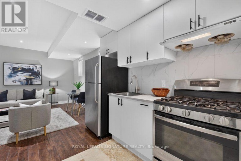 LOWER - 61B BEXHILL AVENUE, Toronto (Clairlea-Birchmount), Ontario, M1L3B7